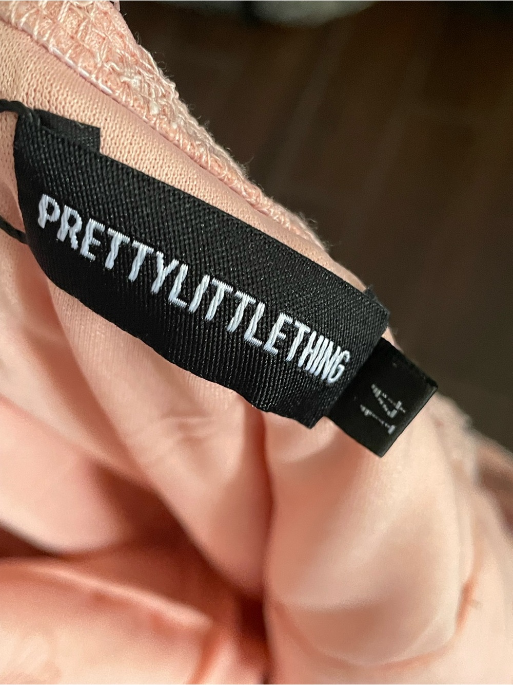 PrettyLittleThing Pink Lace Mini Bardot Dress - Picture 8 of 10